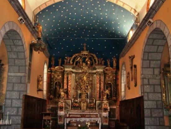 église de la Toussaint de Bourréac