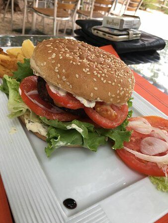 Le Grillon