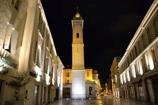 Place de l'Horloge
