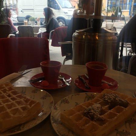 Pause & Cafe