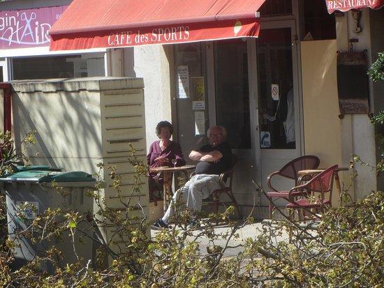 Cafe Des Sports