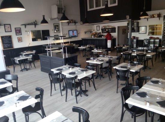 Le Bistro