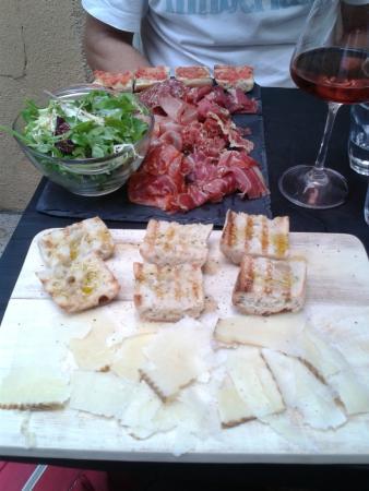 La Cave A Manger