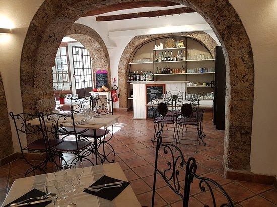 Hotel Des Voyageurs Restaurant