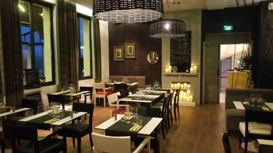 Le Nautic Bar Lounge