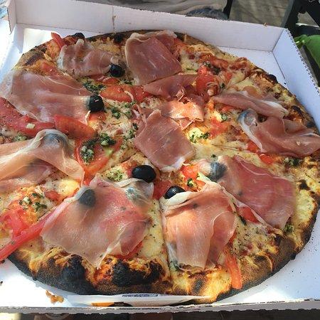 Tropic pizza