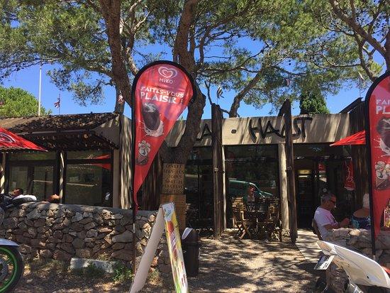 La Haut Restaurant