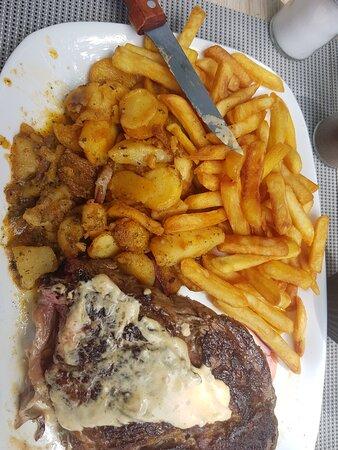 La Petite Rotisserie