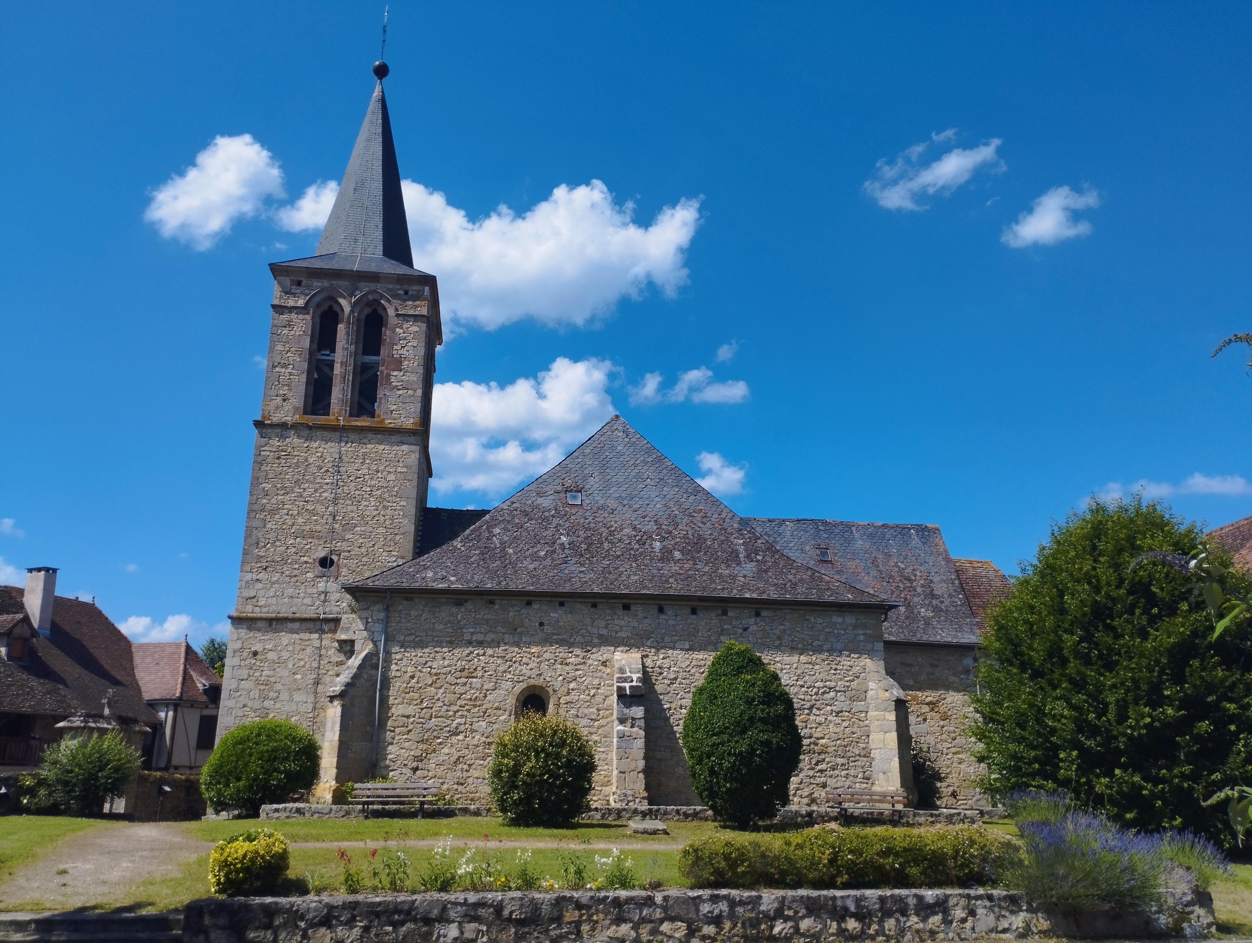 église Saint-Martial de Tauriac