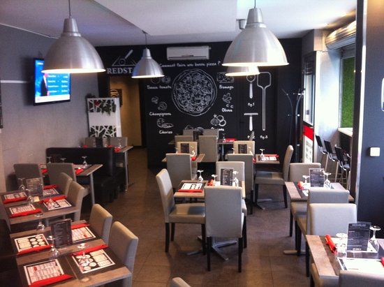 Redstar Pizza