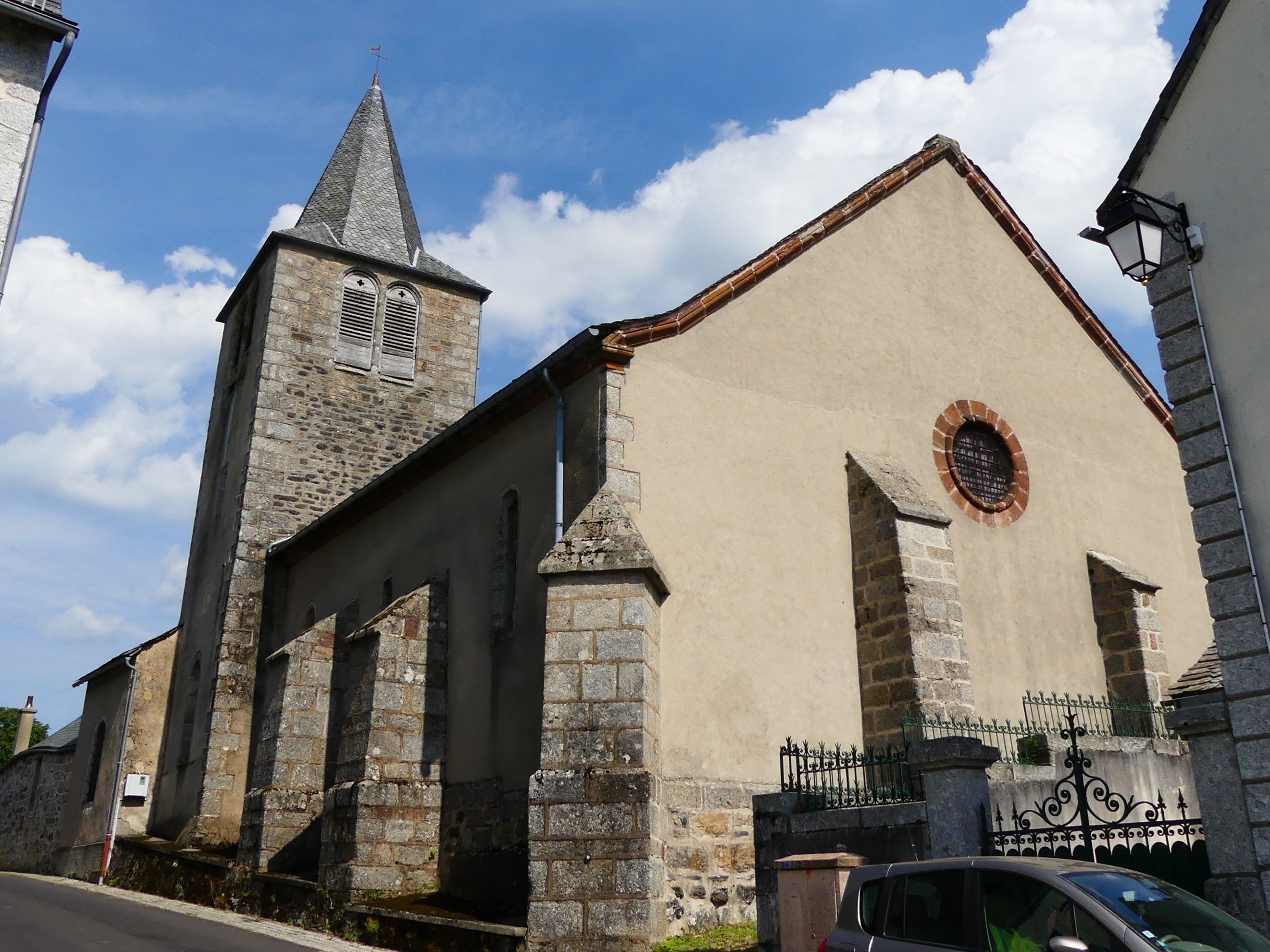 église Saint-Cyr-et-Sainte-Julitte de Cassuéjouls