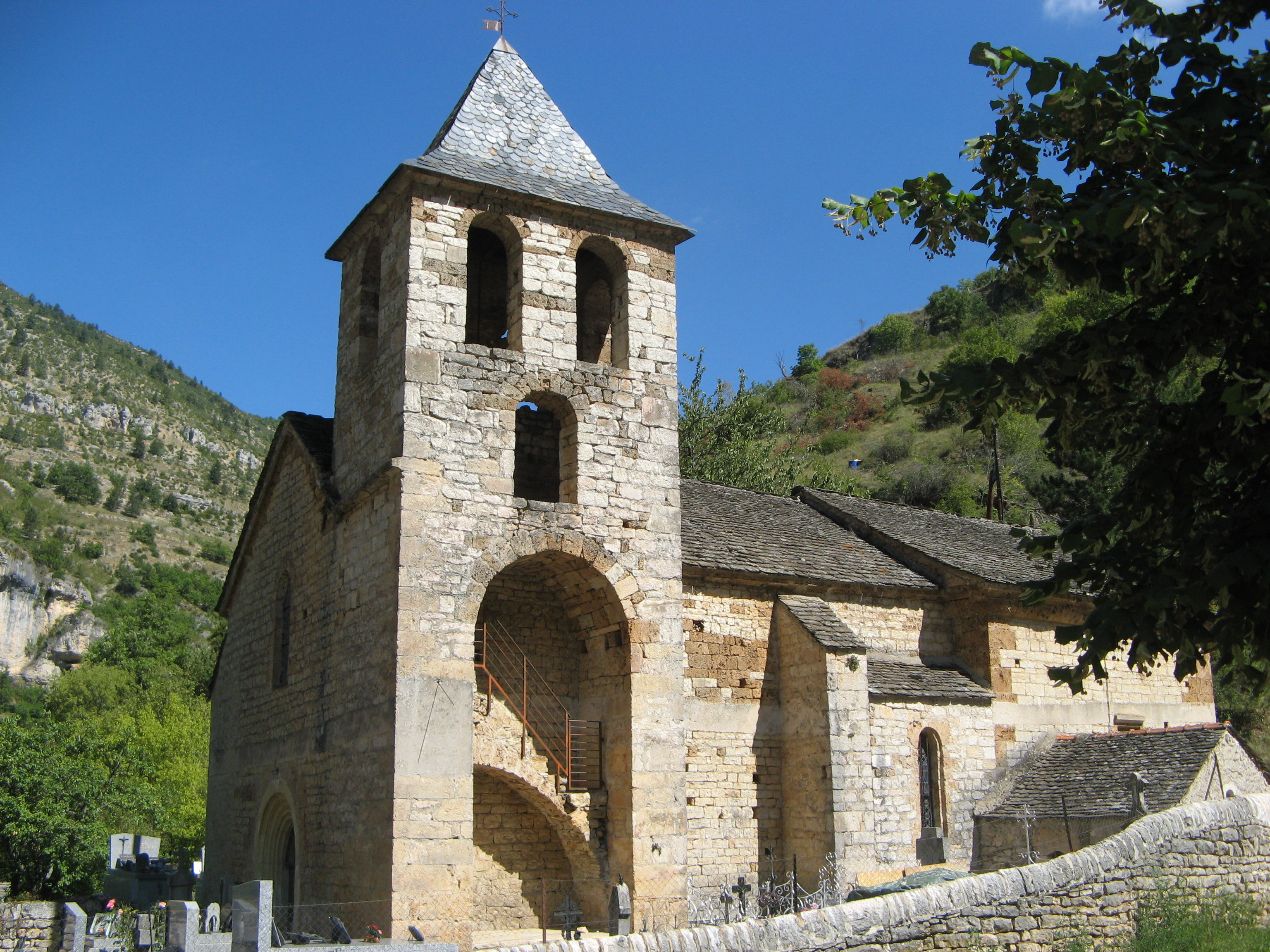 église Notre-Dame-de-l'Assomption de Saint-Chély-du-Tarn