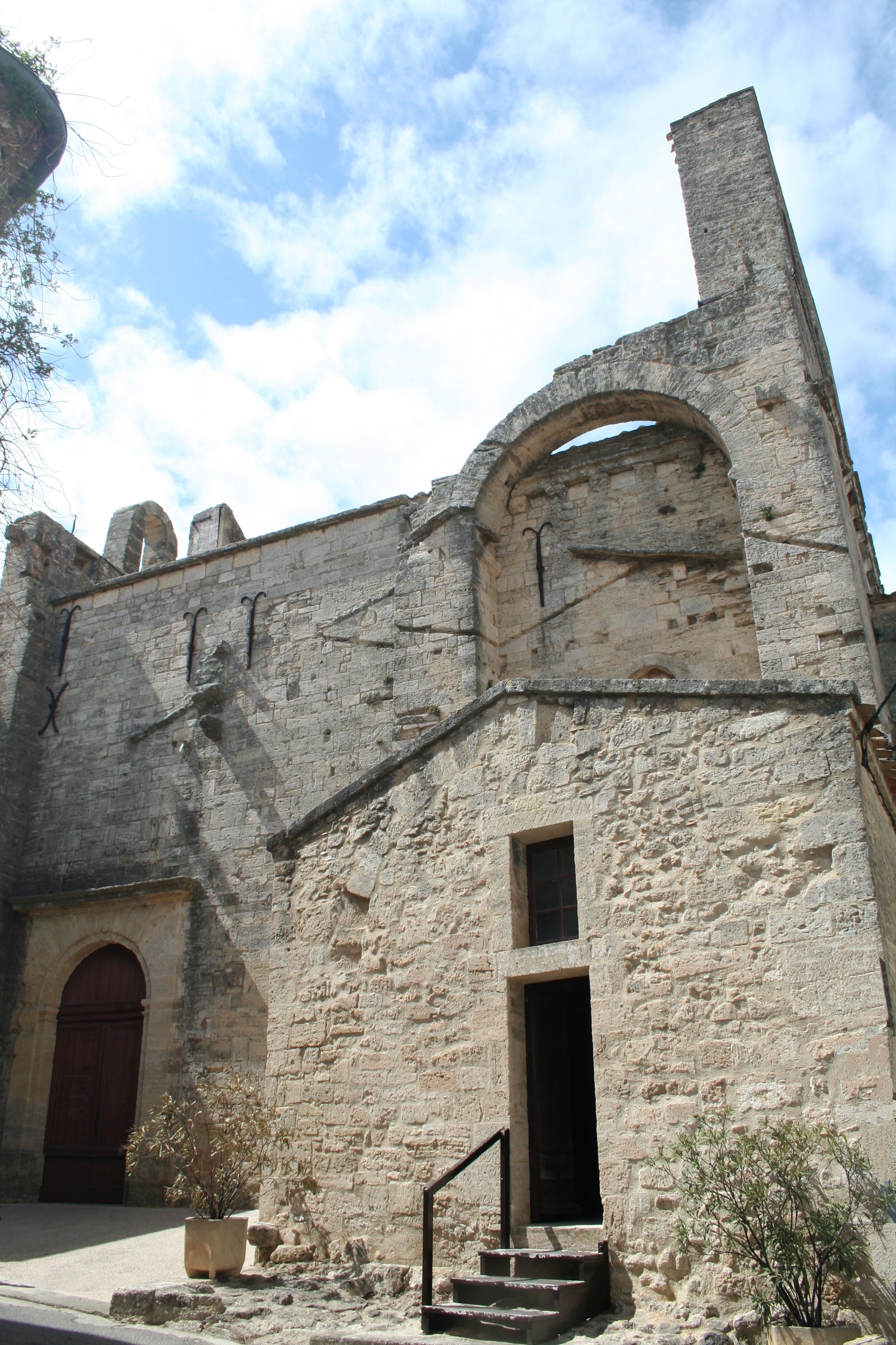 église Saint-Pierre de Montbazin