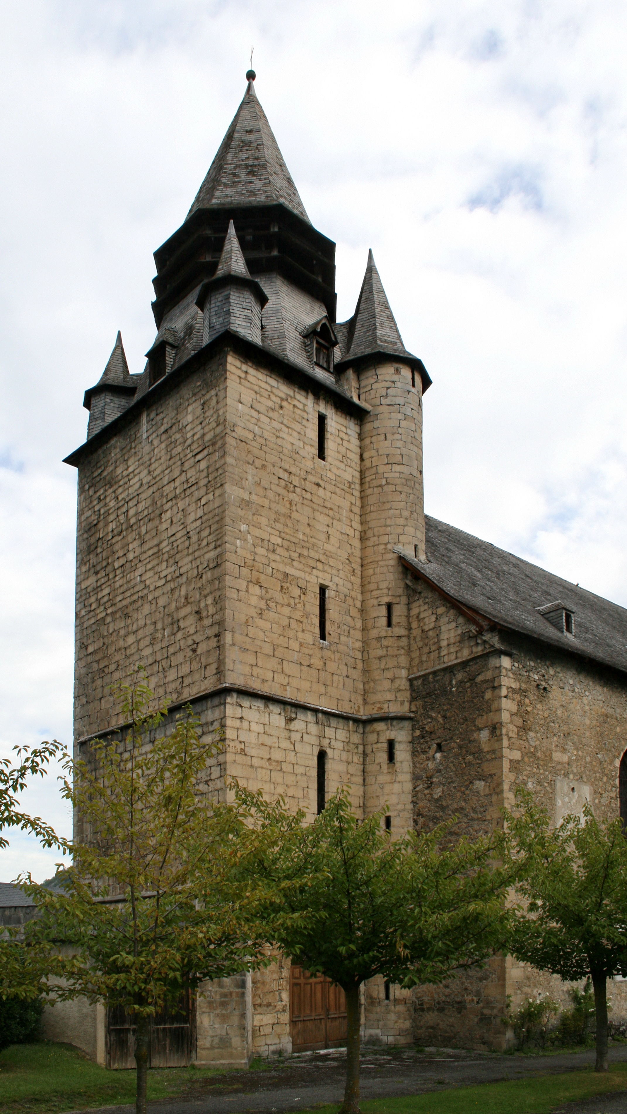 église Saint-Jean-Baptiste de Campan
