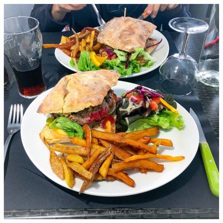 Cafe du Commerce