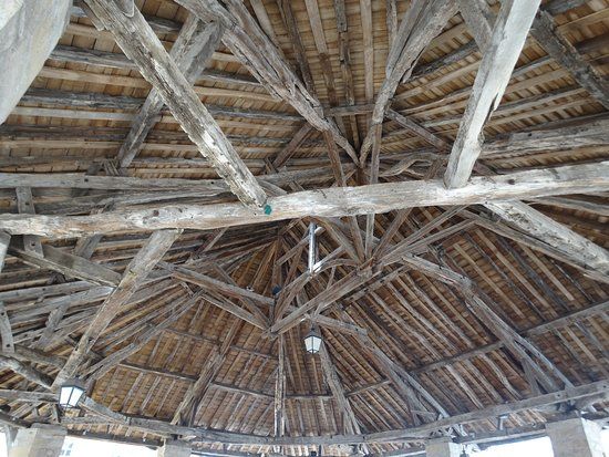 la halle de Martel