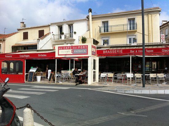 Au Café du Port
