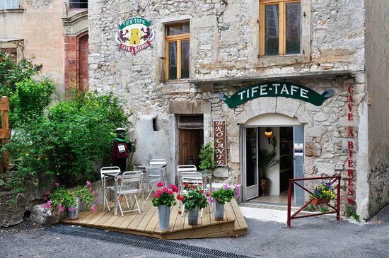 Tife-Tafe Cave à Bière